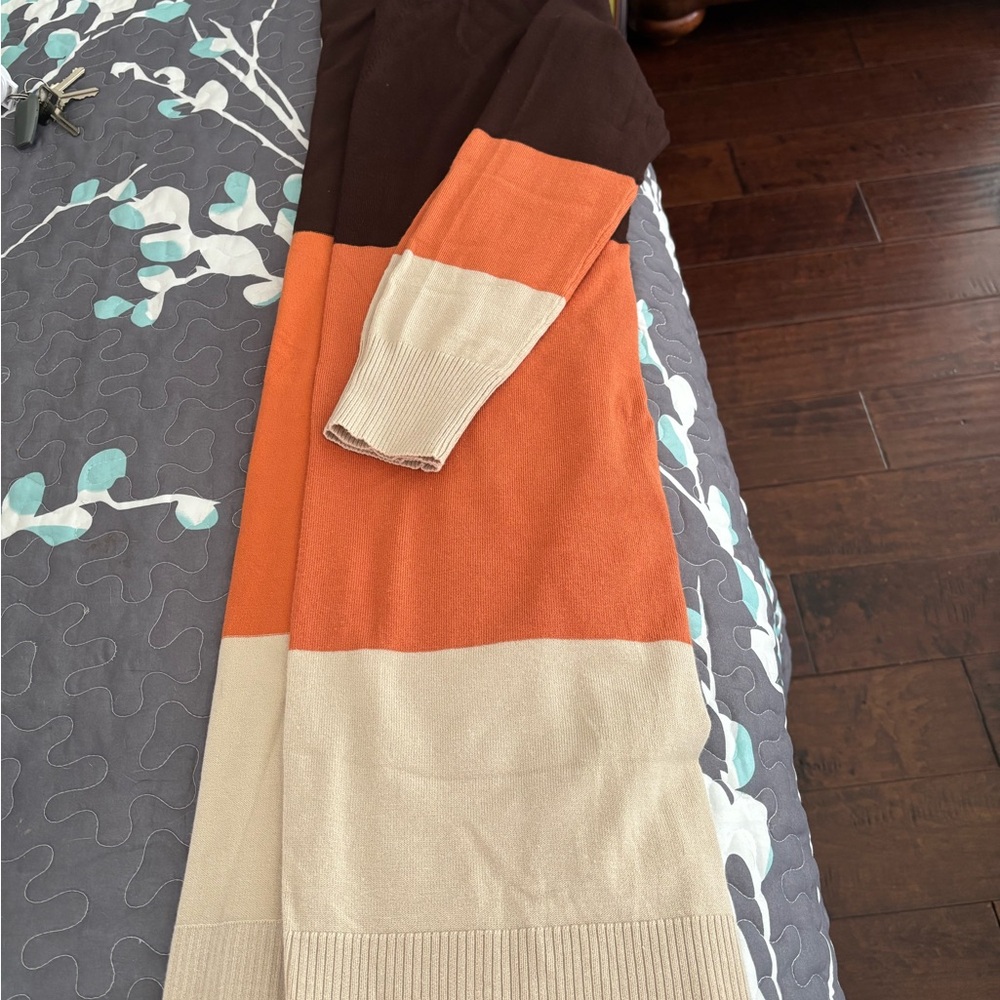 Colorblock Cardigan Duster Sweater - Picture 2 of 2